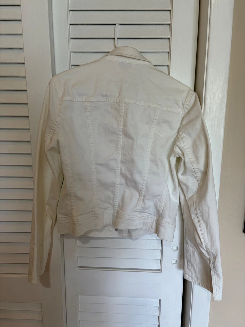 Talbot's white stretch jean jacket size 8 EUC