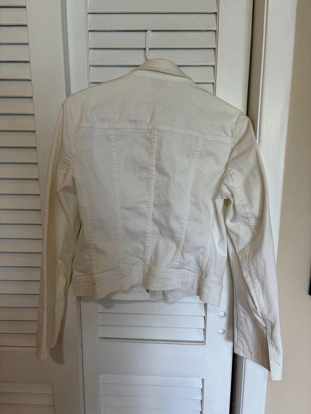 Talbot's white stretch jean jacket size 8 EUC